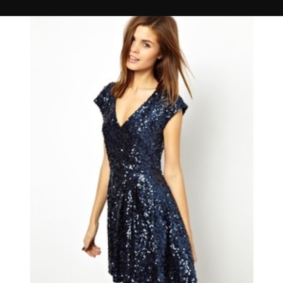 NWT French Connection Sequin Dress - Picture 3 of 10